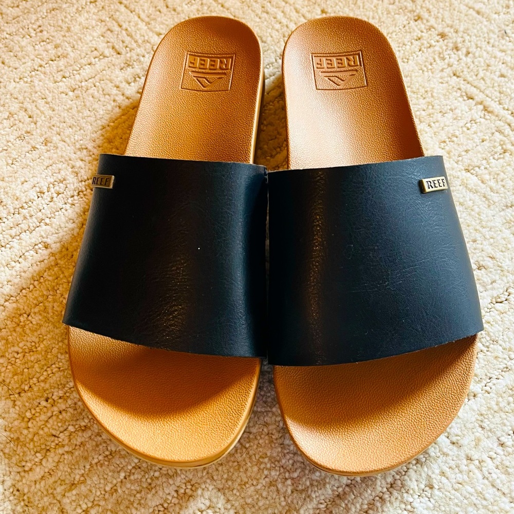 Size 8 ~ REEF slip ~ on , like new , wore once maybe twice in house only .
